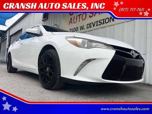 Photo of 2017 White Toyota Camry