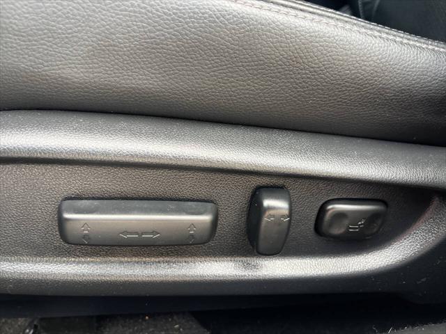 Photo of 2013 Alabaster Silver Metallic Honda Accord