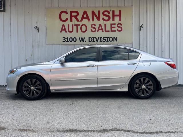Photo of 2013 Alabaster Silver Metallic Honda Accord