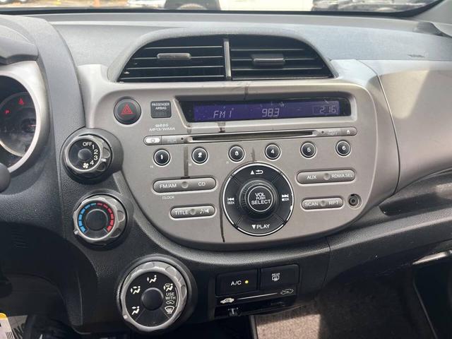 Photo of 2009 Blue Honda Fit