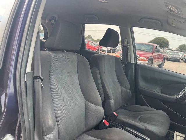 Photo of 2009 Blue Honda Fit