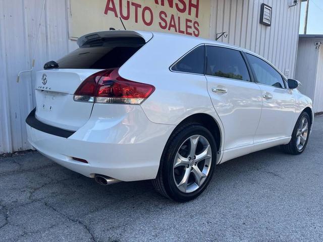 Photo of 2014 Blizzard Pearl Toyota Venza