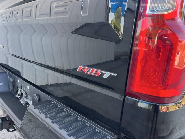 Photo of 2020 Black Chevrolet Silverado 1500