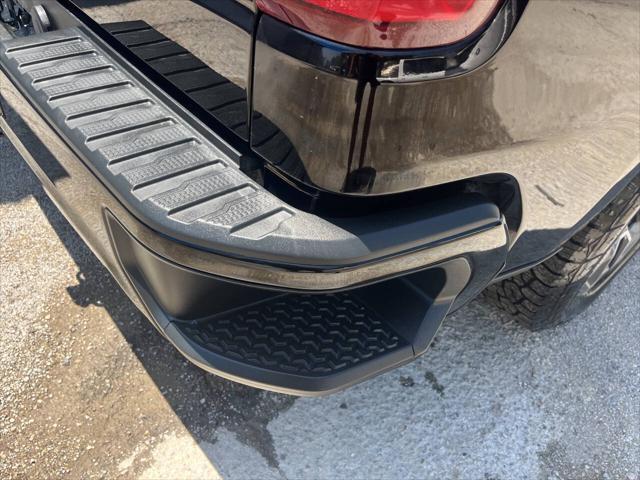 Photo of 2020 Black Chevrolet Silverado 1500