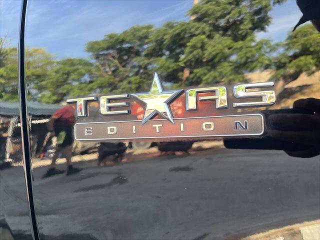 Photo of 2020 Black Chevrolet Silverado 1500