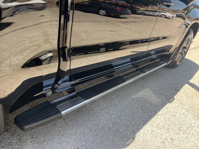 Photo of 2020 Black Chevrolet Silverado 1500