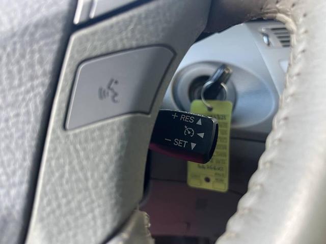 Photo of 2008 Black Toyota Avalon