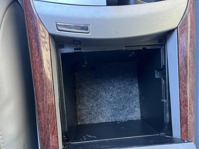 Photo of 2008 Black Toyota Avalon