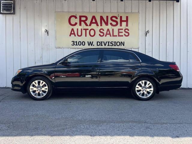 Photo of 2008 Black Toyota Avalon