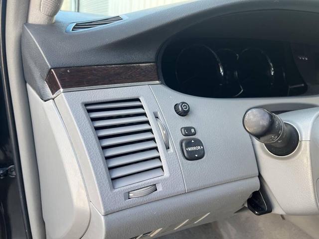 Photo of 2008 Black Toyota Avalon