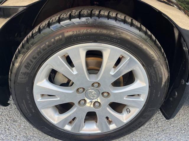 Photo of 2008 Black Toyota Avalon