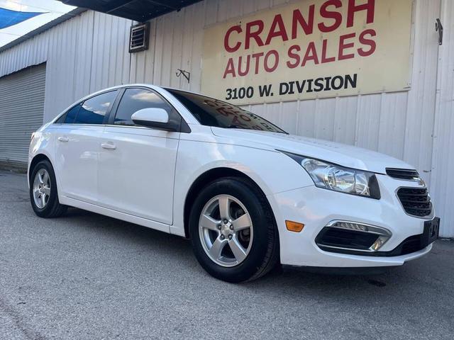 Photo of 2015 Summit White Chevrolet Cruze