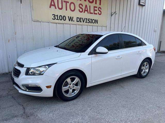 Photo of 2015 Summit White Chevrolet Cruze