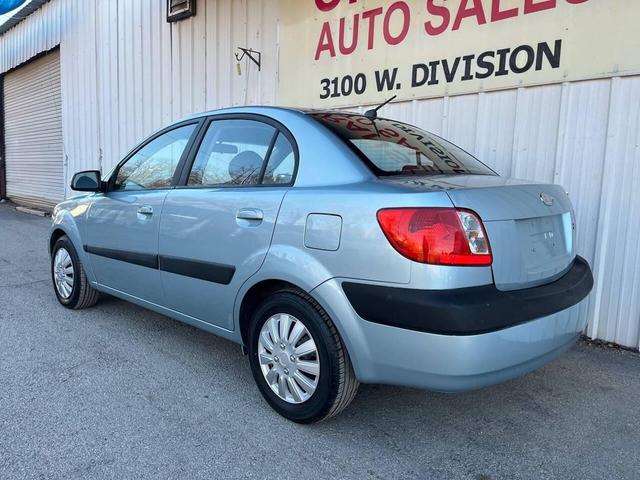 Photo of 2007 Silver Kia Rio