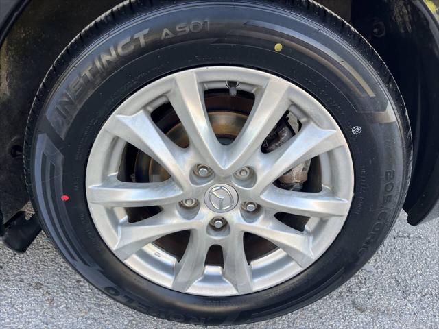 Photo of 2016 Jet Black Mica Mazda Mazda3