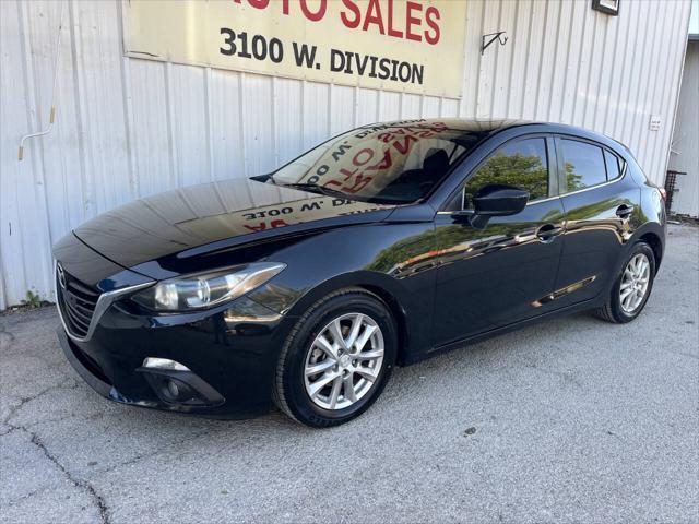 Photo of 2016 Jet Black Mica Mazda Mazda3
