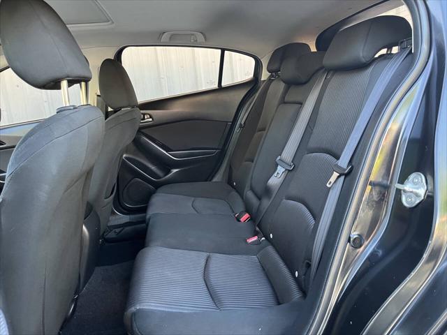 Photo of 2016 Jet Black Mica Mazda Mazda3