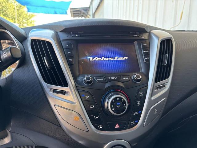 Photo of 2013 Boston Red Metallic Hyundai Veloster