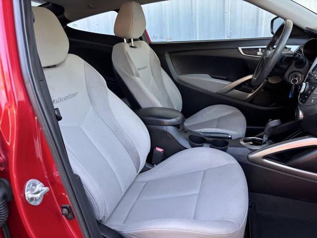 Photo of 2013 Boston Red Metallic Hyundai Veloster