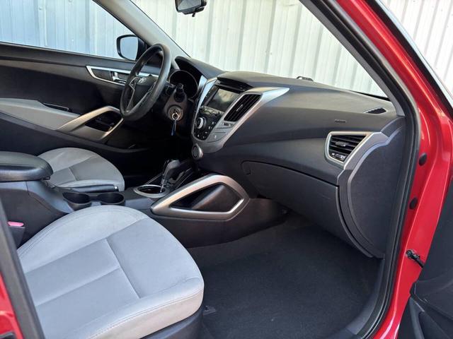 Photo of 2013 Boston Red Metallic Hyundai Veloster