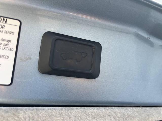 Photo of 2004 Blue Lexus RX 330