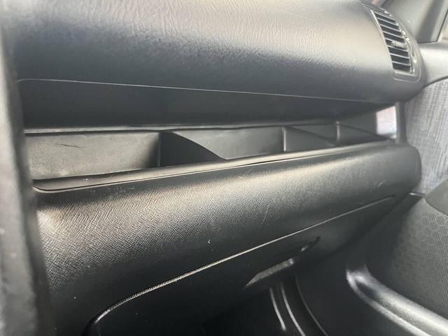 Photo of 2004 Satin Silver Metallic Honda CR-V