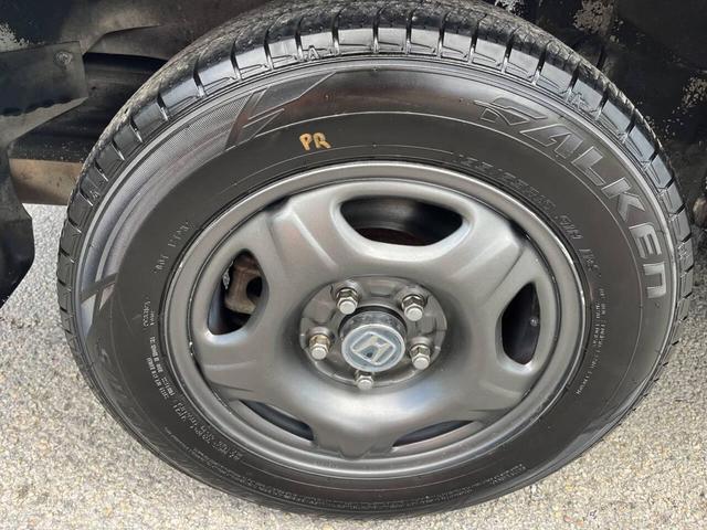 Photo of 2004 Satin Silver Metallic Honda CR-V