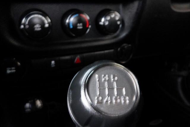 Photo of 2013 Black Clearcoat Jeep Wrangler Unlimited