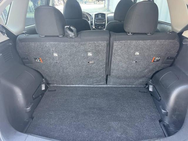 Photo of 2015 Magnetic Gray Metallic Nissan Versa Note