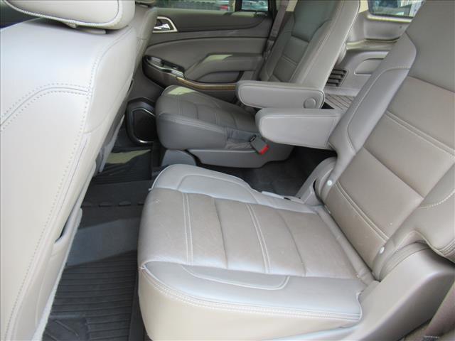 Photo of 2019 Summit White GMC Yukon