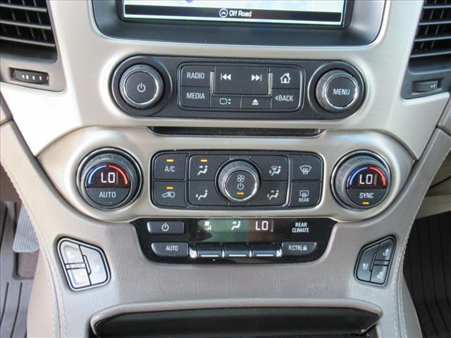 Photo of 2019 Summit White GMC Yukon