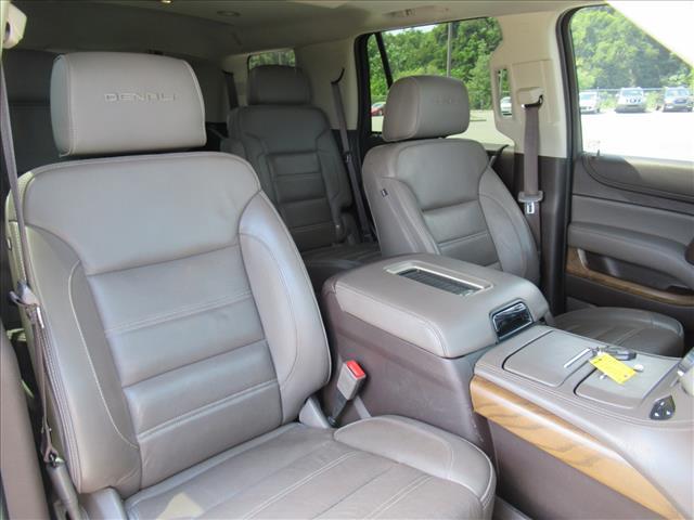 Photo of 2019 Summit White GMC Yukon