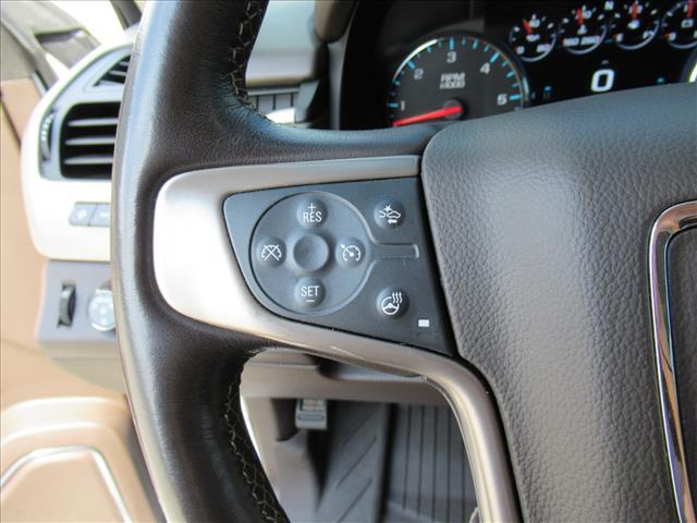 Photo of 2019 Summit White GMC Yukon