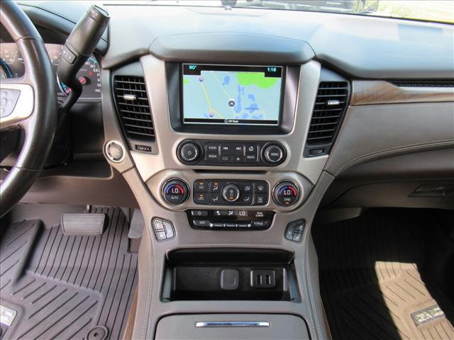 Photo of 2019 Summit White GMC Yukon