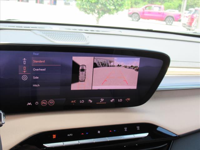 Photo of 2026 iridescent white tricoat Buick Enclave