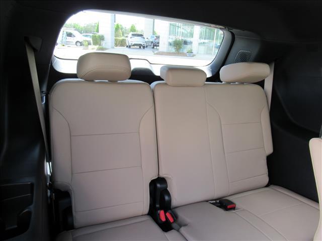Photo of 2026 iridescent white tricoat Buick Enclave