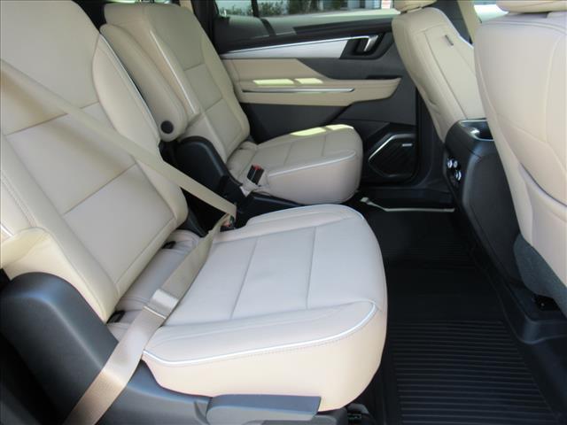 Photo of 2026 iridescent white tricoat Buick Enclave