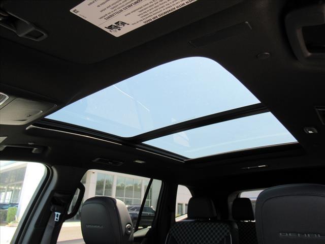 Photo of 2025 Ebony Twilight Metallic GMC Acadia