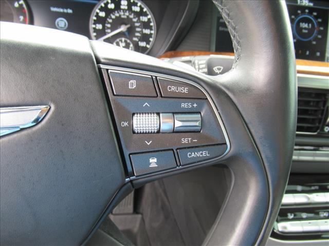 Photo of 2017 Casablanca White Genesis G90