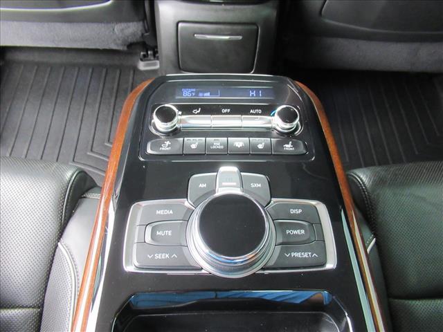 Photo of 2017 Casablanca White Genesis G90
