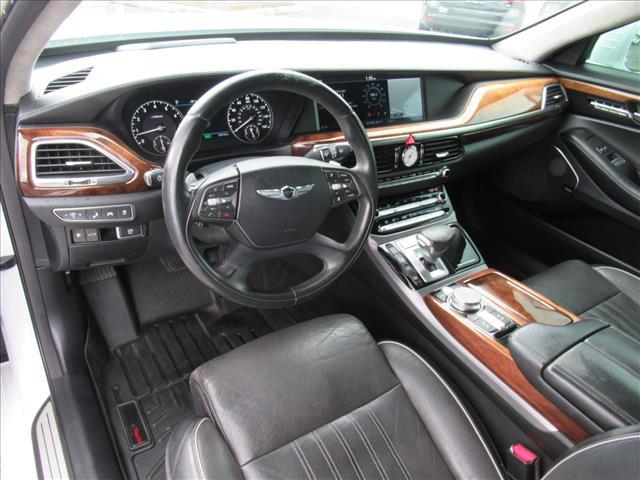 Photo of 2017 Casablanca White Genesis G90