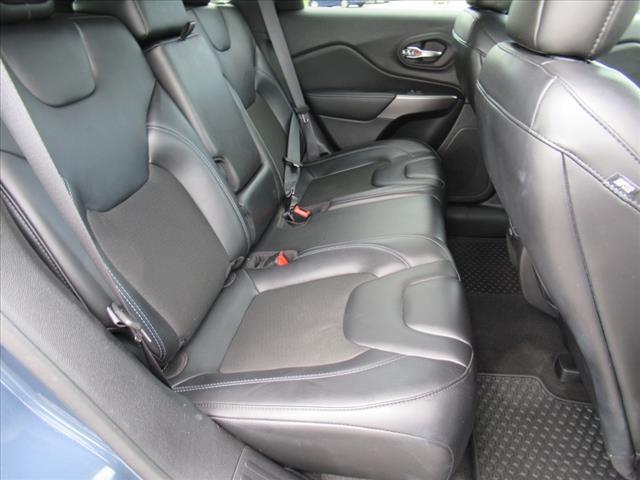 Photo of 2021 Slate Blue Pearlcoat Jeep Cherokee
