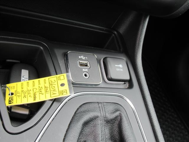 Photo of 2021 Slate Blue Pearlcoat Jeep Cherokee
