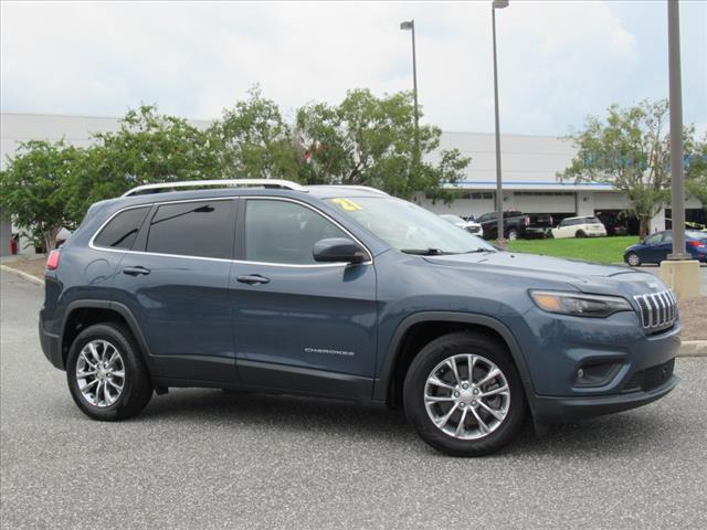 Photo of 2021 Slate Blue Pearlcoat Jeep Cherokee