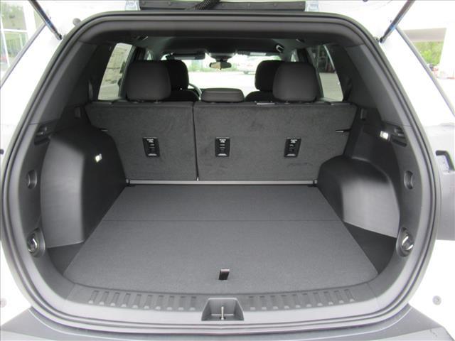 Photo of 2026 Summit White GMC Terrain