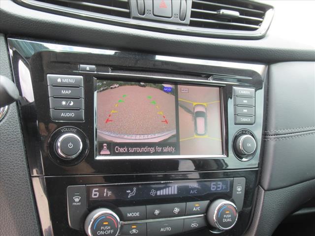 Photo of 2018 Brilliant Silver Nissan Rogue