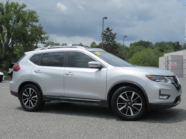 Photo of 2018 Brilliant Silver Nissan Rogue