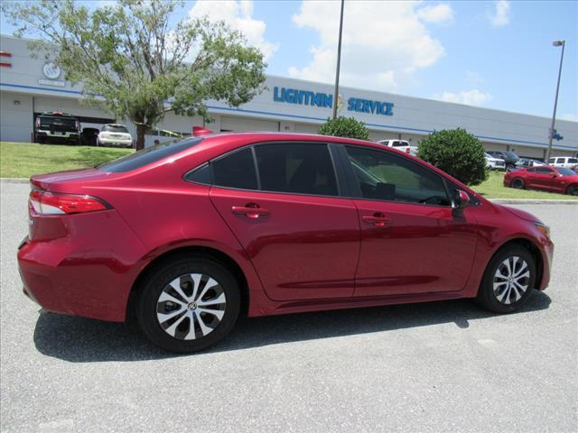 Photo of 2022 Ruby Flare Pearl Toyota Corolla Hybrid