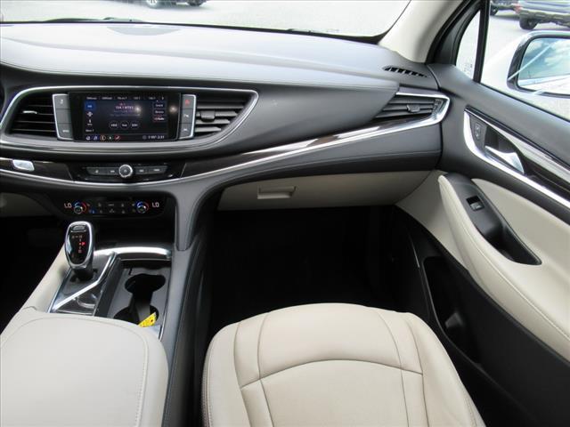 Photo of 2021 White Frost Tricoat Buick Enclave