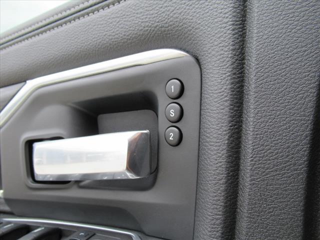 Photo of 2024 Pearl White RAM 2500